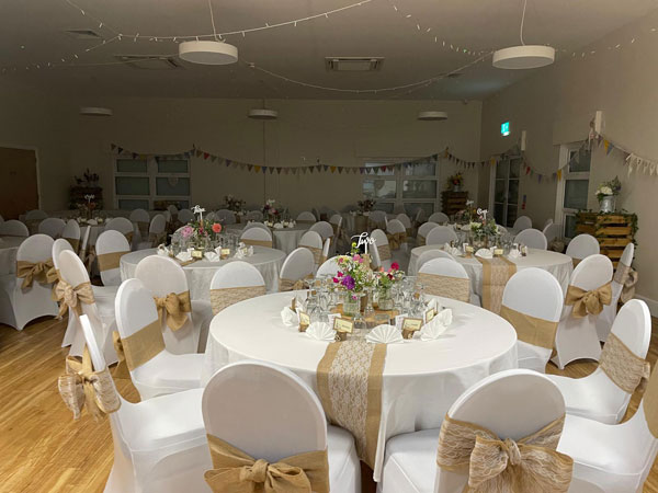 Wedding Tables in Gold